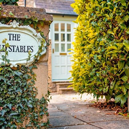 Villa 2 The Old Stables Tetbury Exterior foto